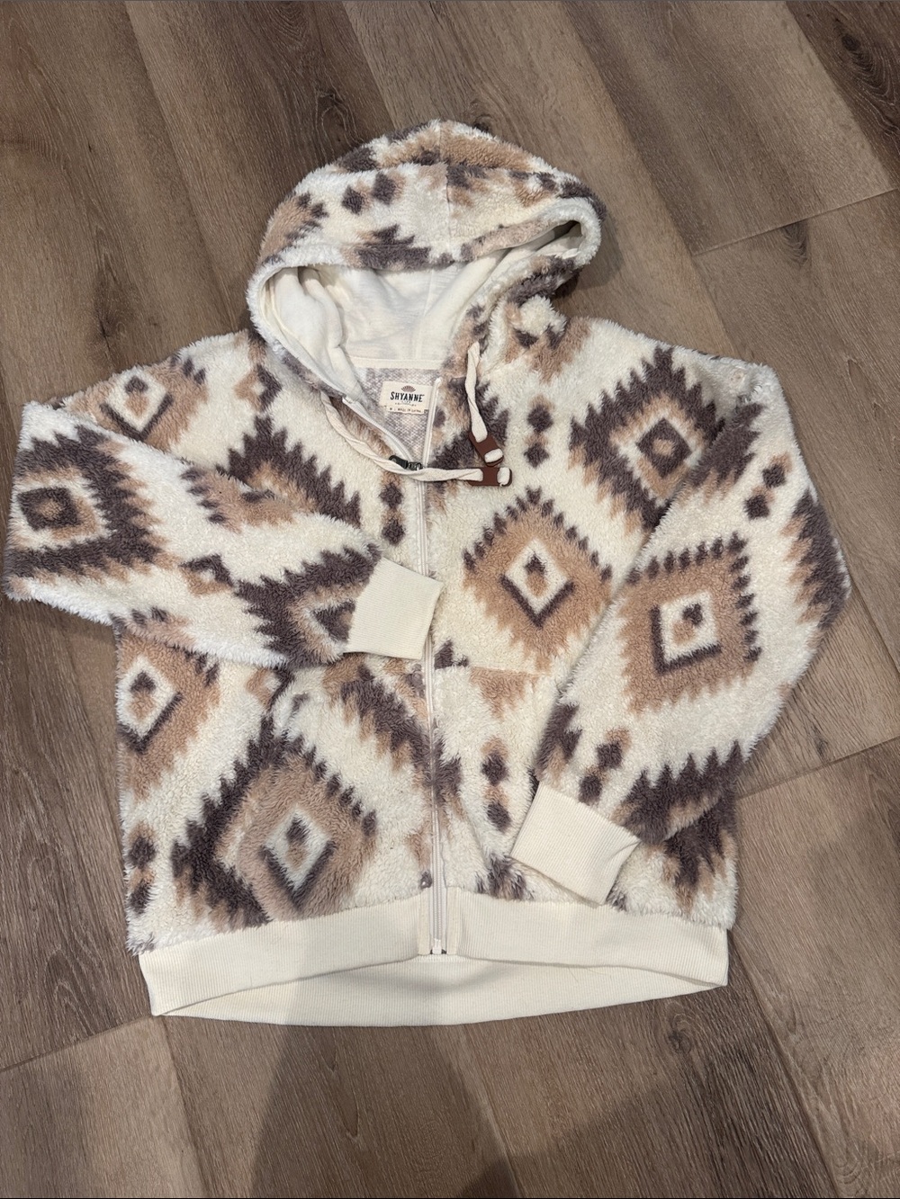 Shyanne Cozy Aztec Print Hooded Zip-Up Jacket - Cream, Tan & Brown Sz M